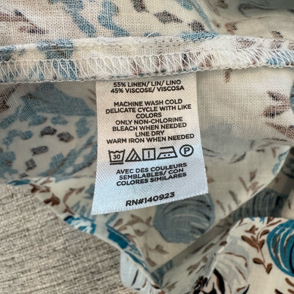 Cute Shell design top! - Picture 3 of 6